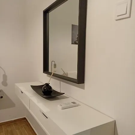 Pagrati παγκράτι Apartment *